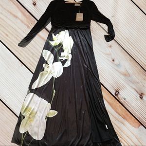 Black long sleeve flower design dress! NWT